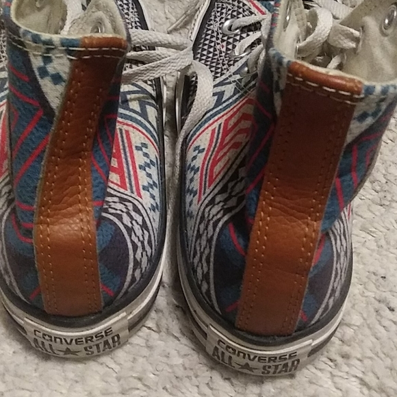 Converse - Picture 3 of 3